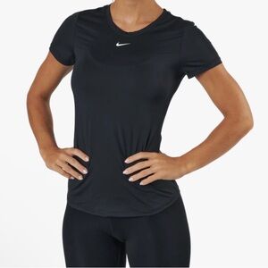 Nike Women's Black Short Sleeve Tee